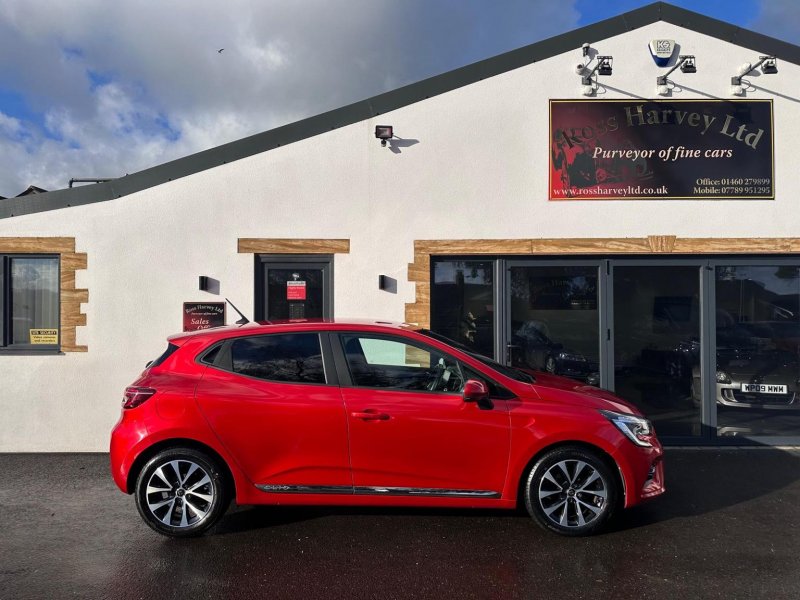 View RENAULT CLIO 1.0 TCe Iconic Euro 6 (s/s) 5dr