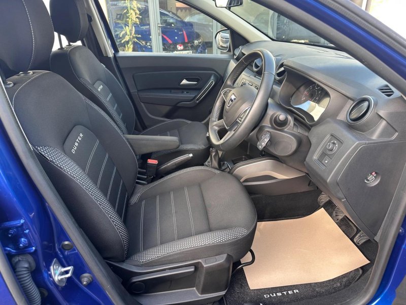 View DACIA DUSTER 1.3 TCe Prestige Euro 6 (s/s) 5dr