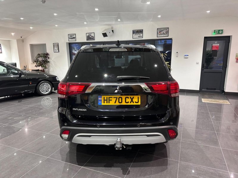 MITSUBISHI OUTLANDER
