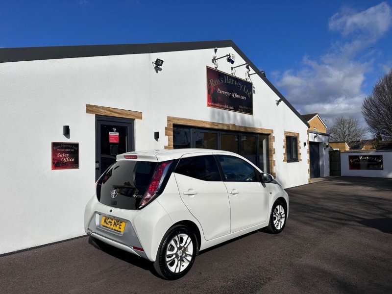 TOYOTA AYGO
