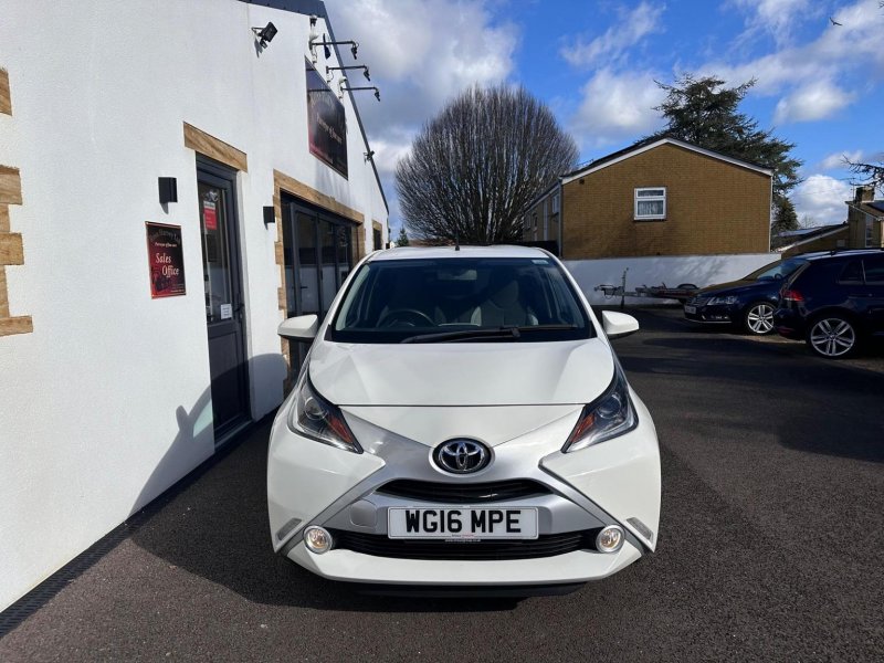 TOYOTA AYGO