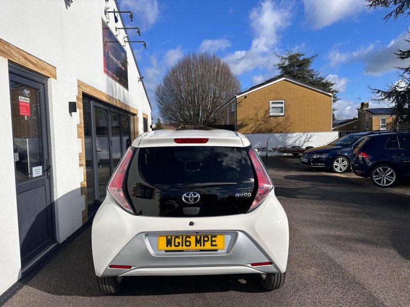 TOYOTA AYGO