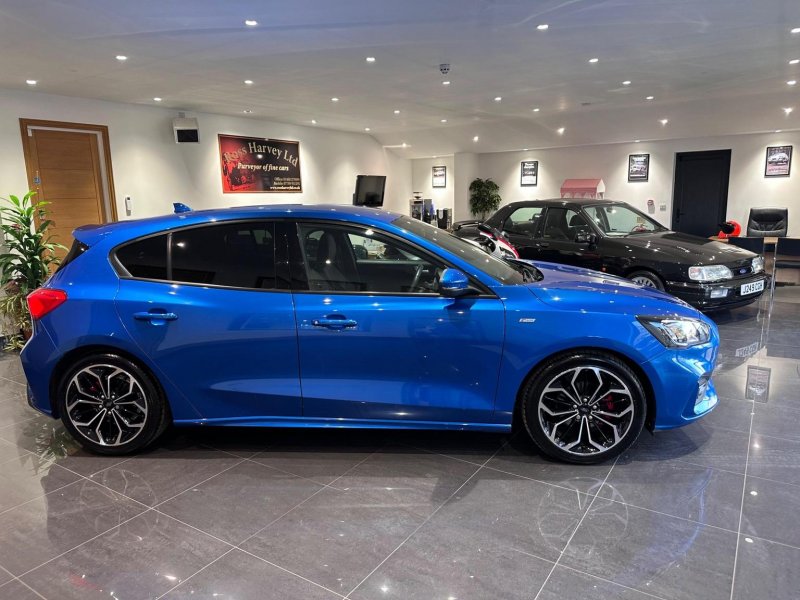 View FORD FOCUS 1.5 EcoBlue ST-Line X Euro 6 (s/s) 5dr