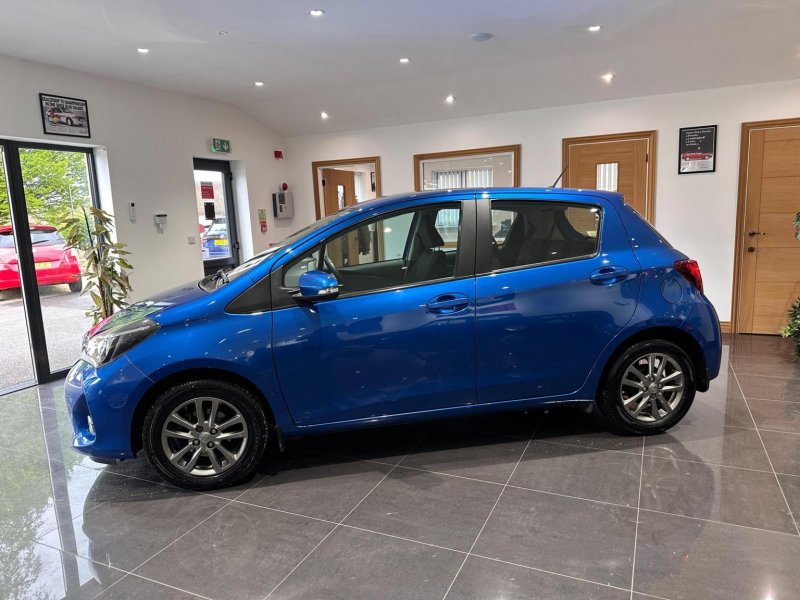 View TOYOTA YARIS 1.33 Dual VVT-i Icon Euro 5 5dr