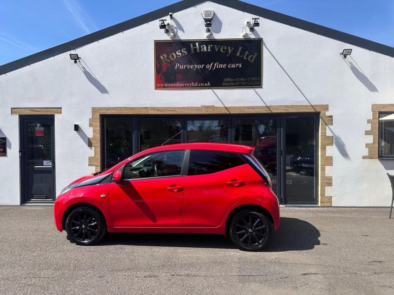 View TOYOTA AYGO 1.0 VVT-i x-style x-shift Euro 6 5dr